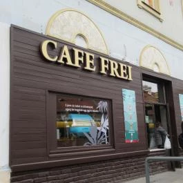 Cafe Frei - Kolosy tér Budapest - Külső kép