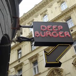 Deep Burger - Oktogon Budapest - Külső kép