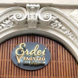 Erdei Fagyizó - Opera Budapest - Külső kép