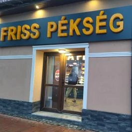 Friss Pékség Grill Gyros Nagymaros - Külső kép