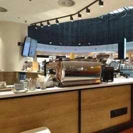 Gloria Jeans Coffee - Arena Mall Budapest - Belső