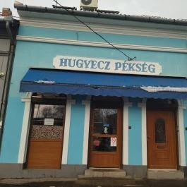 Hugyecz Pékség Vác - Külső kép