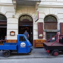 Kiadó Kocsma Budapest - Külső kép