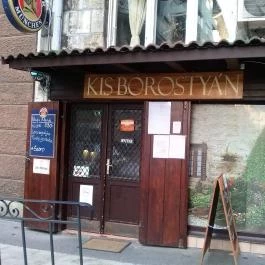 Kis Borostyán Mediterrán Vendéglő Budapest - Külső kép