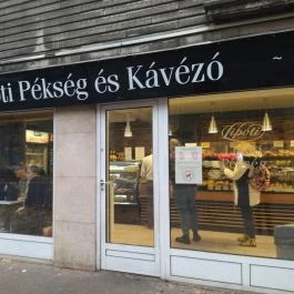 Lipóti Pékség TH Budapest - Külső kép