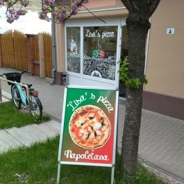 Lisa's Pizza Makó - Külső kép