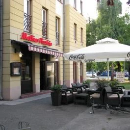 Mathias Pizzeria Söröző Pub Kecskemét - Külső kép