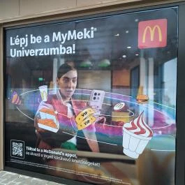 McDonald's Vác Vác - Külső kép