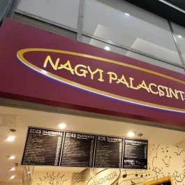 Nagyi Palacsintázója - WestEnd City Center Budapest - Külső kép