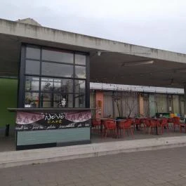 NoVo Café Gödöllő - Külső kép