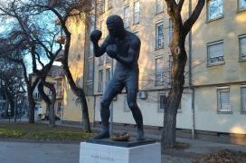 Papp László szobor - Papp László tér Budapest