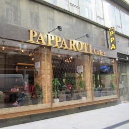 Pappa Roti Cafe + Budapest - Külső kép