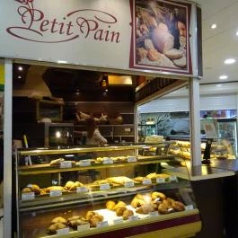 Petit Pain Pékség - Rózsakert Bevásárlóközpont Budapest - Külső kép