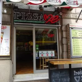 Pizza Me - Erzsébet körút Budapest - Külső kép