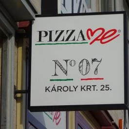 Pizza Me - Károly körút Budapest - Külső kép