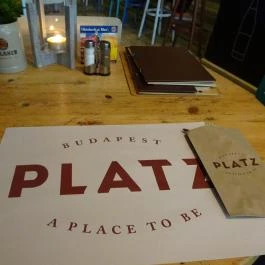 Platz Budapest - Étlap/itallap