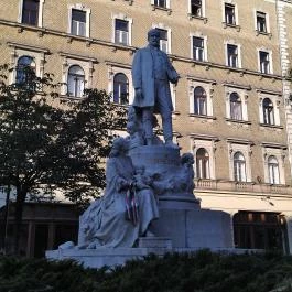 Semmelweis Ignác-szobor Budapest - Egyéb