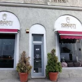 Serendipity Coffee 'n Go Sopron - Külső kép