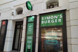 Simon's Hotdog Budapest