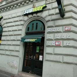 Subway - Oktogon Budapest - Külső kép