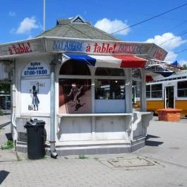 á table! - Márton Áron tér Budapest - Külső kép