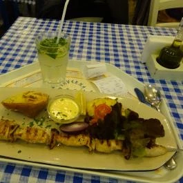 Taverna Zorbas Görög Étterem - Lövőház utca Budapest - Étel/ital