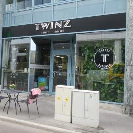 Twinz Coffee & Kitchen Budapest - Külső kép