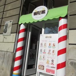 Waffle Dog Budapest - Külső kép